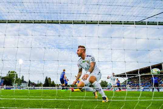 Marcus Pedersen of Strømsgodset celebrates