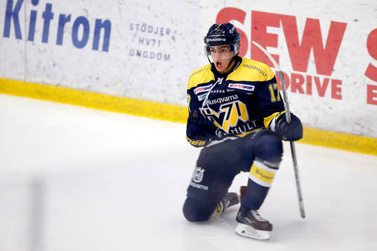 s Isac Brännström jublar