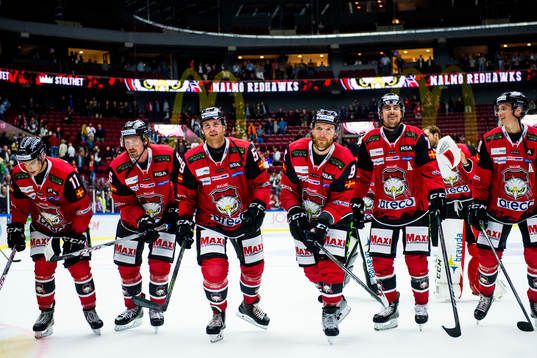 Malmö Redhawks spelare tackar publiken
