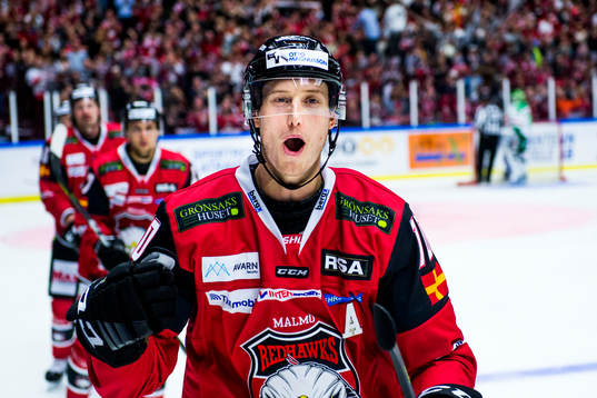 Malmö Redhawks Robin Alvarez jublar