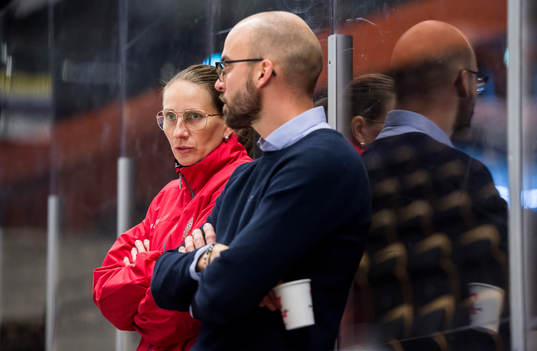Modos Assisterande tränare Ann-Louise Edstrand och