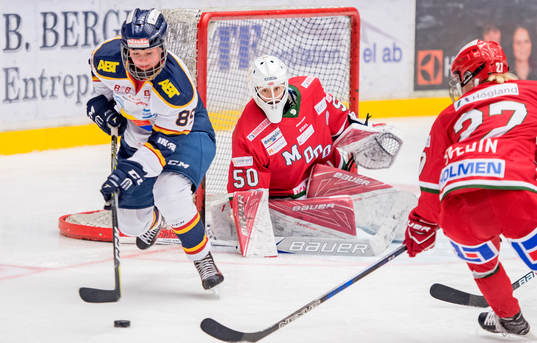 Djurgårdens Solveig Neunzert, Modos Emma Söderberg och