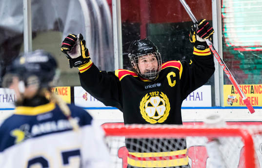 Brynäs Angelica Östlund jublar
