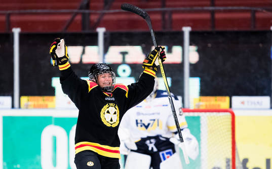 Brynäs Erica Udén Johansson jublar