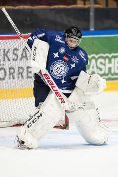 Leksands Julia Nilsson  i ishockeymatchen i SDHL mellan