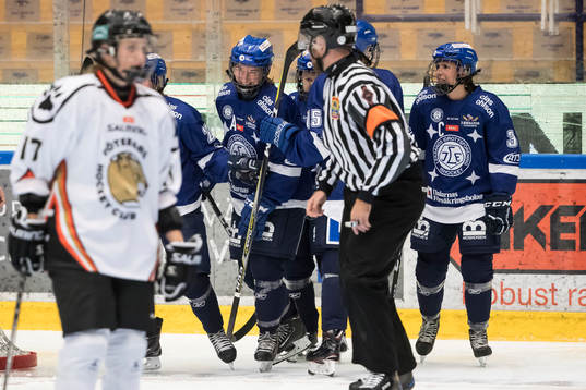 Leksands Madelene Hall jublar