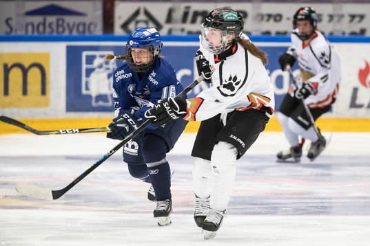 Leksands Kajsa Armborg och Göteborgs Alexandra Moore  i