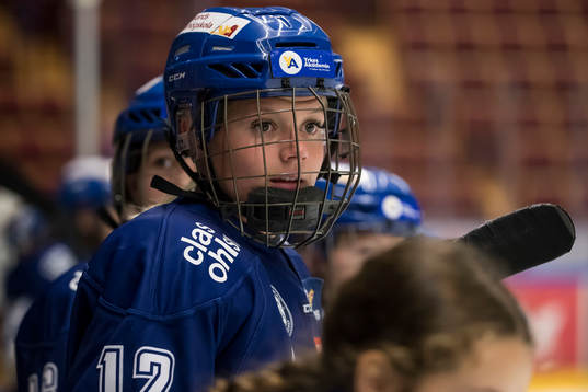 Leksands Emelie Berlin  i ishockeymatchen i SDHL mellan