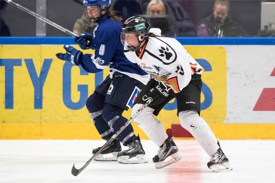 Göteborgs Genevieve Bannon och Leksands Madelene Hall  i