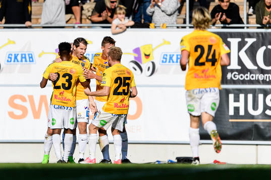 Falkenbergs Stefan Rodevåg jublar