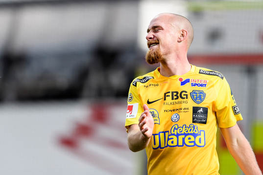 Falkenbergs Christoffer Carlsson deppar