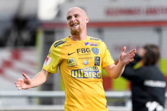 Falkenbergs Christoffer Carlsson deppar