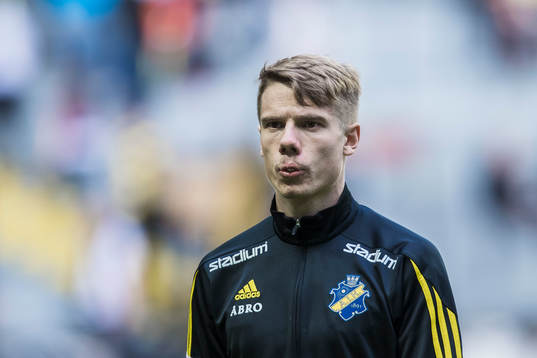 s Robert Taylor innan fotbollsmatchen i Allsvenskan mellan