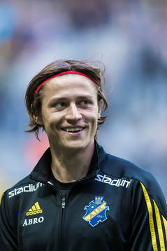 s Simon Thern innan fotbollsmatchen i Allsvenskan mellan