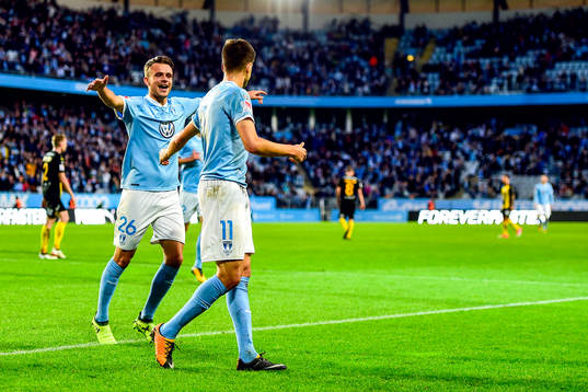 Malmö FFs Andreas Vindheim och Alexander Jeremejeff jublar