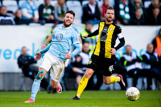 Malmö FFs Erdal Rakip och Hammarbys Arnór Smárason
