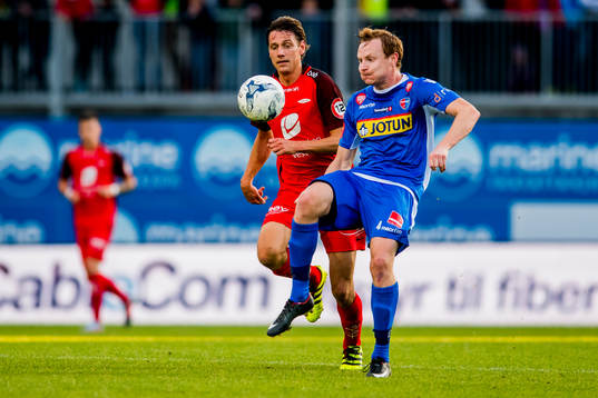 Jakob Orlov of Brann and Christer Reppesgård Hansen of