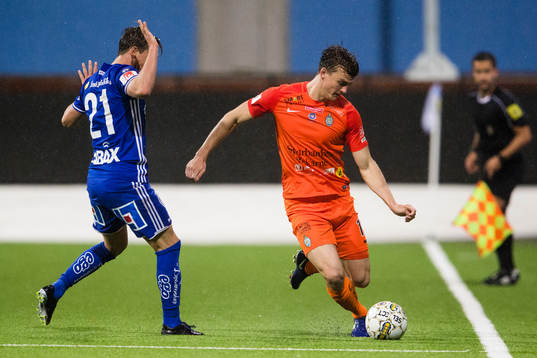 Sundsvalls Eric Larsson och AFC Eskilstunas Andrew Fox