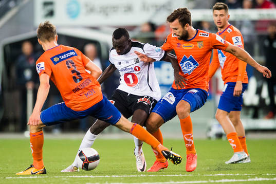 Daniel Leo Gretarsson Schmidt of Aalesund, Pape Pate Diouf