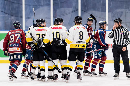 Tranås spelare jublar