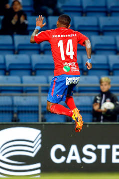Helsingborgs Bradley Surprise Ralani jublar