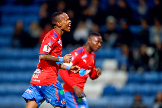 Helsingborgs Bradley Surprise Ralani jublar