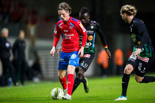 Helsingborgs Max Svensson och Varbergs Thomas Boakye