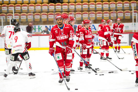 Timrå och Jeremy Boyce-Rotevall  värmer upp