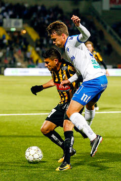 Häckens Paulinho och Norrköpings Simon Skrabb