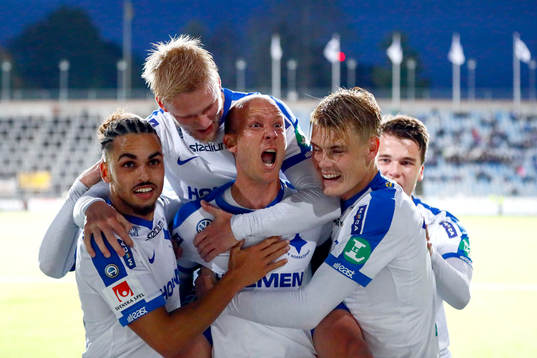 Norrköpings Andreas Johansson jublar med lagkamrater