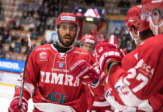 Timrås Jeremy Boyce-rotevall jublar