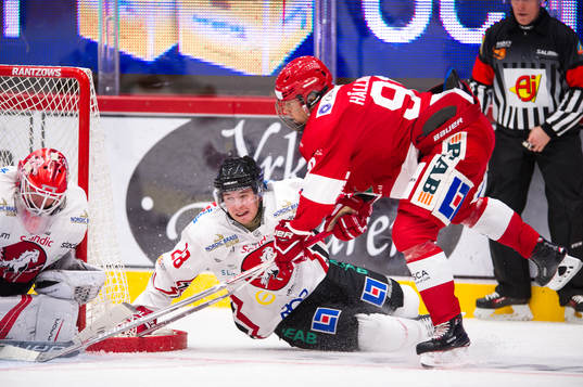 Timrås Filip Hållander har målchans