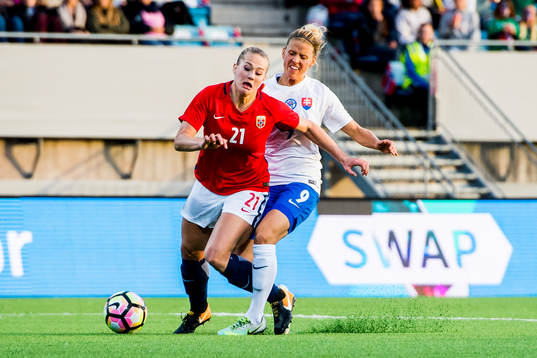 Lisa-Marie Utland of Norway and Jana Vojtekova of Slovakia