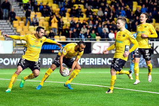 Elfsborgs Emir Bajrami, Issam Jebali och Adam Lundqvist och