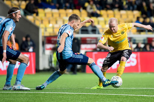 Elfsborgs Simon Lundevall och Djurgårdens Jacob Une Larsson