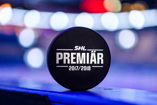 matchpuck före ishockeymatchen i SHL mellan Växjö och