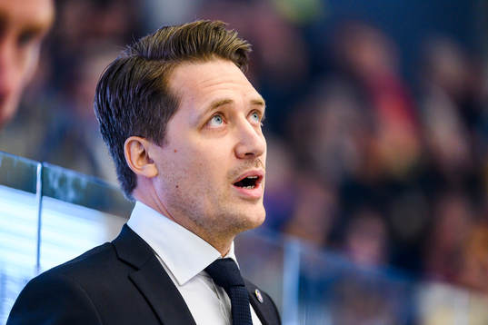 Växjös tränare Sam Hallam