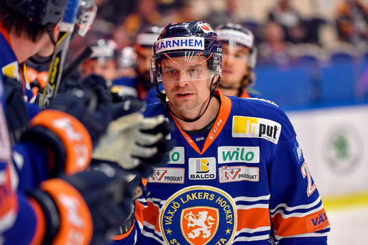 Växjös Janne Pesonen jublar