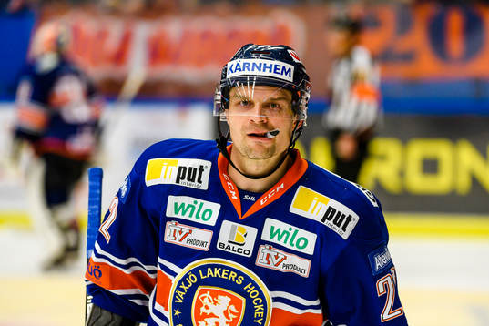 Växjös Janne Pesonen jublar