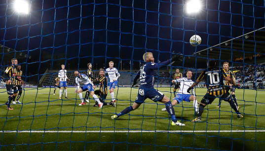 Mål 2-0 av Norrköpings Andreas Johansson förbi Häckens