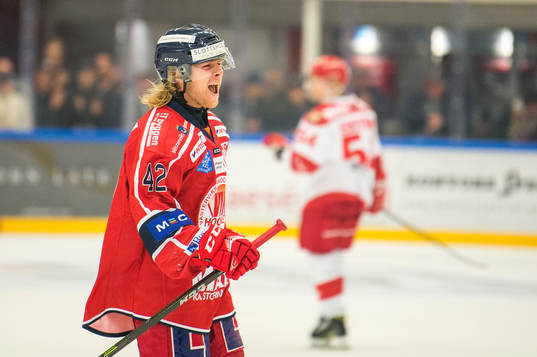 Västerviks Oskar Drugge jublar