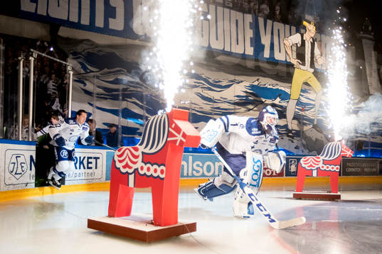 Leksands målvakt Tex Williamsson gör entre i