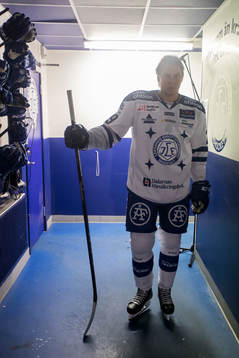 Leksands David Åslin  innan ishockeymatchen i