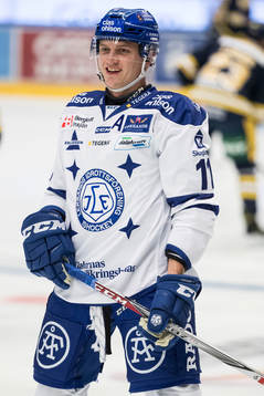 Leksands Martin Karlsson  i ishockeymatchen i