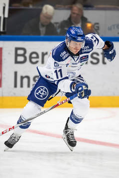 Leksands Martin Karlsson  i ishockeymatchen i