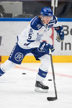 Leksands Calle Själin  i ishockeymatchen i