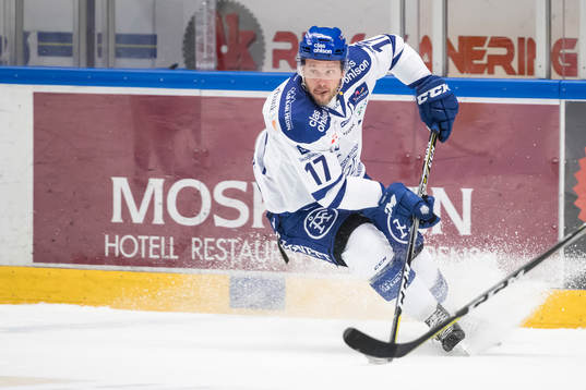 Leksands Jesper Ollas  i ishockeymatchen i