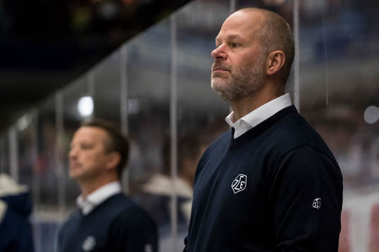 Leksands tränare Markus Åkerblom  i ishockeymatchen i