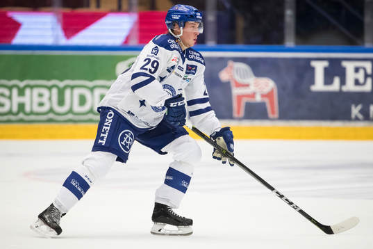 Leksands David Åslin  i ishockeymatchen i