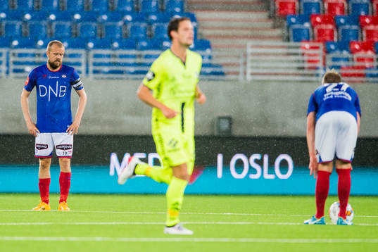 Christian Grindheim of Vålerenga looks dejected
